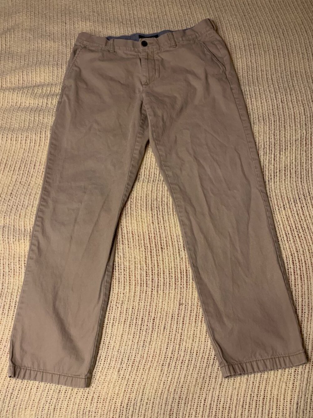 Tommy Hilfiger 100% Cotton Chino Pants 32x30 Classic Fit Beige Casual Preppy